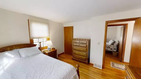 40 Clinton Circle, Dennis, MA 02660