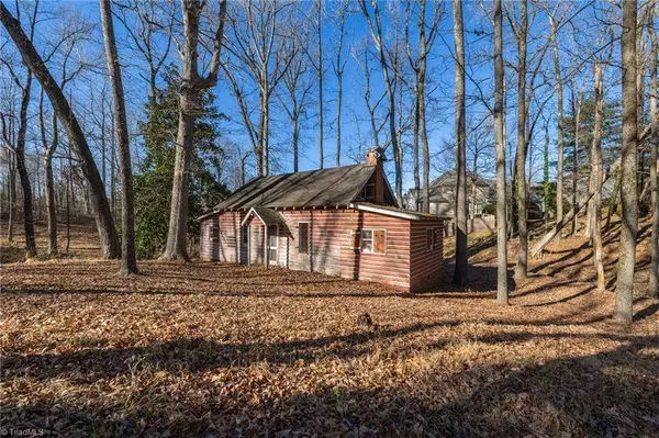 1712 W Lexington AVE, High Point, NC 27262