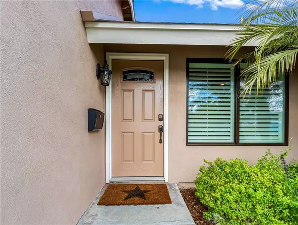 5581 Rogers DR, Huntington Beach, CA 92649