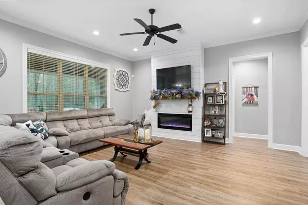 19 Driftwood, Petal, MS 39465