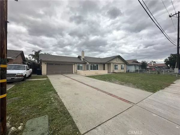 1678 W Etiwanda AVE, Rialto, CA 92376