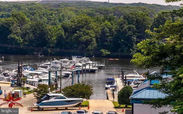 12709 GORDON BLVD #12709, Woodbridge, VA 22192