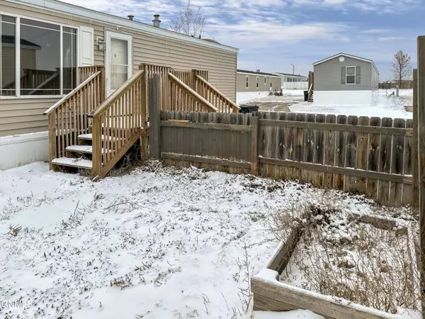 2207 35th TER W, Williston, ND 58801