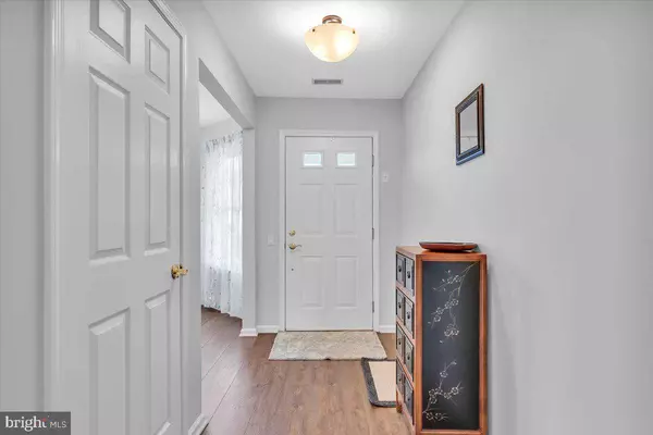 6 KINGSTON BLVD, Hamilton, NJ 08690