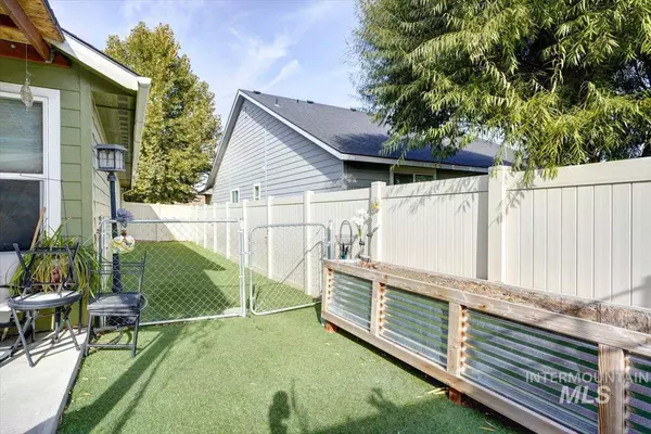 947 E Grand Haven St, Nampa, ID 83686