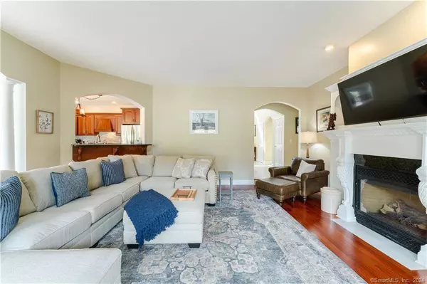 77 Old Brown Road, Union, CT 06076