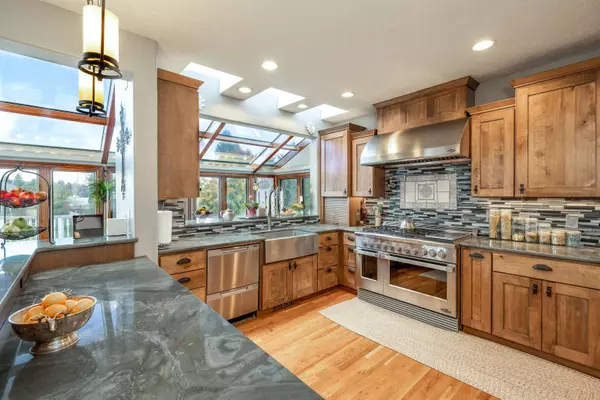 3326 S Warren Ln, Veradale, WA 99037