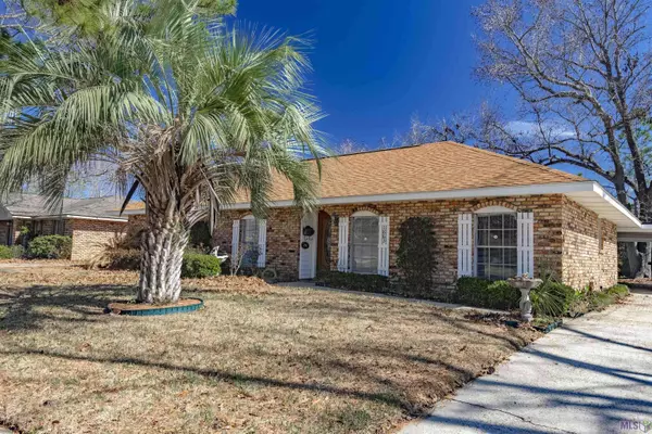 1863 N BELLROSE DR, Baton Rouge, LA 70815