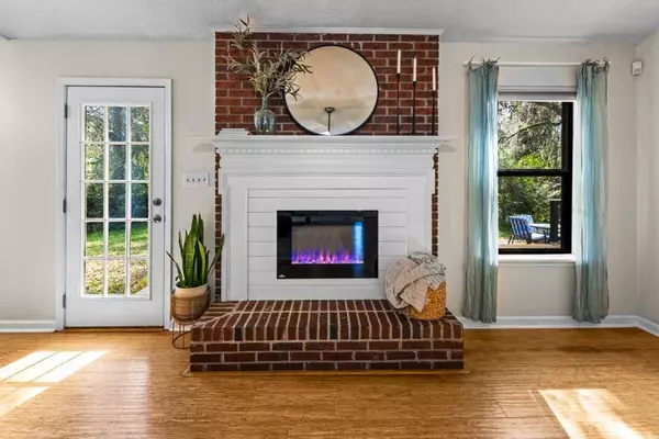 727 Violet Street, Tallahassee, FL 32308