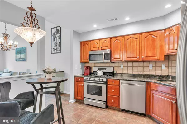 6 KINGSTON BLVD, Hamilton, NJ 08690