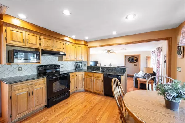 40 David ST, Cumberland, RI 02864