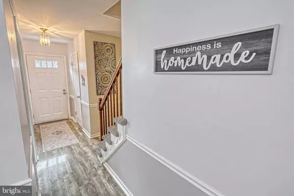 40 FAIRFAX VLG, Harrisburg, PA 17112