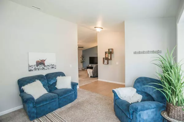 9030 Victor WAY, Elk Grove, CA 95624