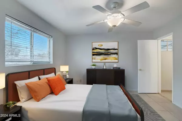 3007 W ECHO Lane, Phoenix, AZ 85051