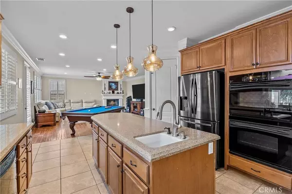 29127 Harmony WAY, Saugus, CA 91390