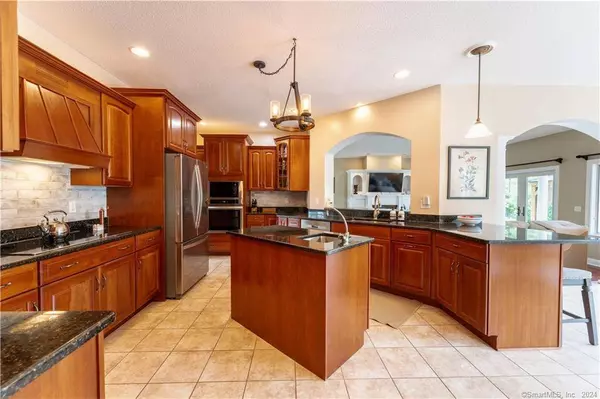 77 Old Brown Road, Union, CT 06076