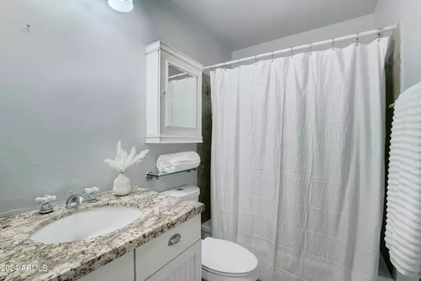 3007 W ECHO Lane, Phoenix, AZ 85051