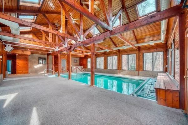 35 Padula Dr, Marlborough, MA 01752