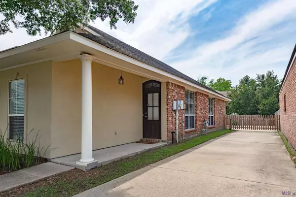 5668 DUCROS DR, Baton Rouge, LA 70820