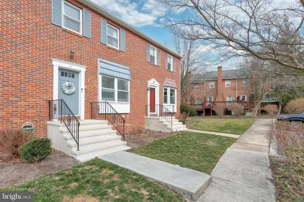 40 FAIRFAX VLG, Harrisburg, PA 17112
