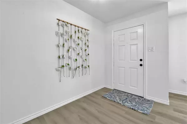 20729 Lodge RD, New Caney, TX 77357