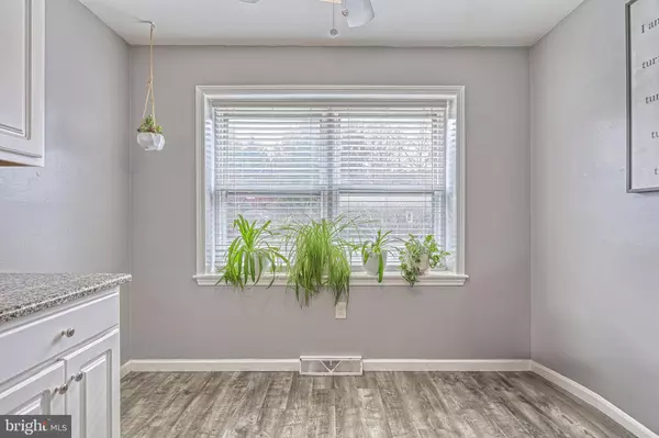 40 FAIRFAX VLG, Harrisburg, PA 17112