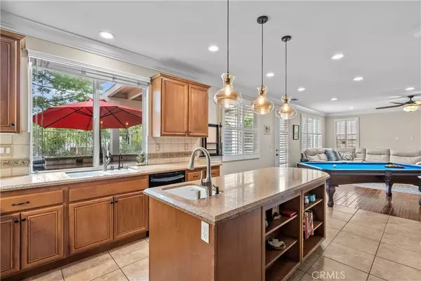 29127 Harmony WAY, Saugus, CA 91390