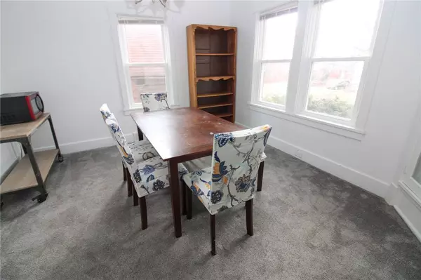 2818 Middletown Rd, Pittsburgh, PA 15204