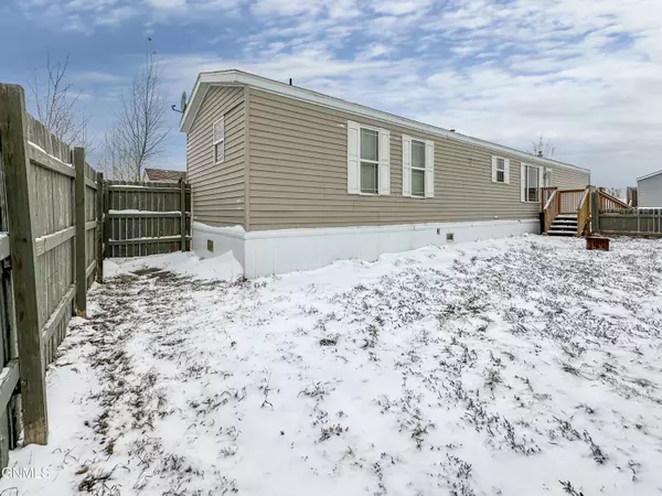 2207 35th TER W, Williston, ND 58801