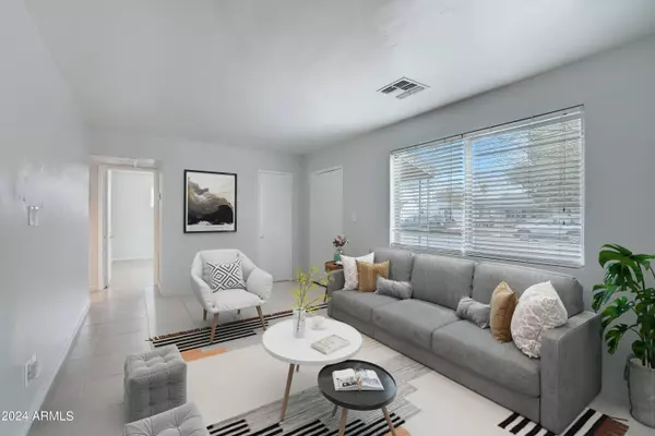 3007 W ECHO Lane, Phoenix, AZ 85051