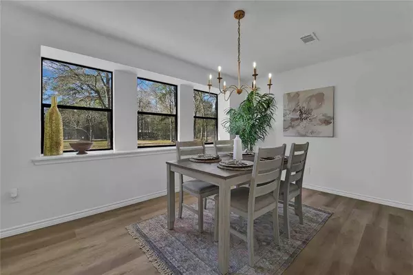 20729 Lodge RD, New Caney, TX 77357