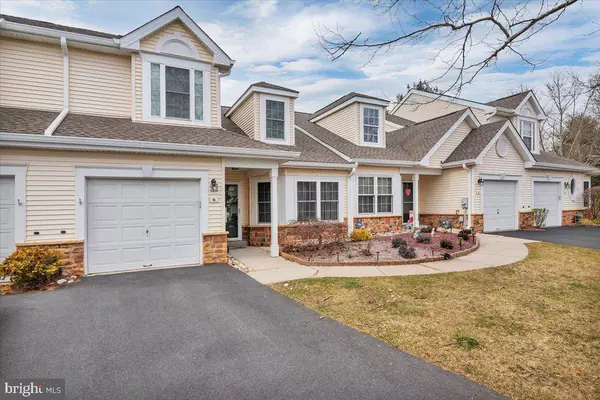 6 KINGSTON BLVD, Hamilton, NJ 08690