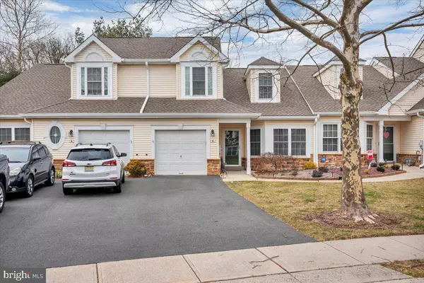 6 KINGSTON BLVD, Hamilton, NJ 08690