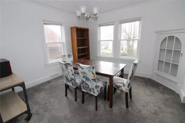 2818 Middletown Rd, Pittsburgh, PA 15204