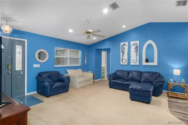 5604 N Bagwell PT, Citrus Springs, FL 34434