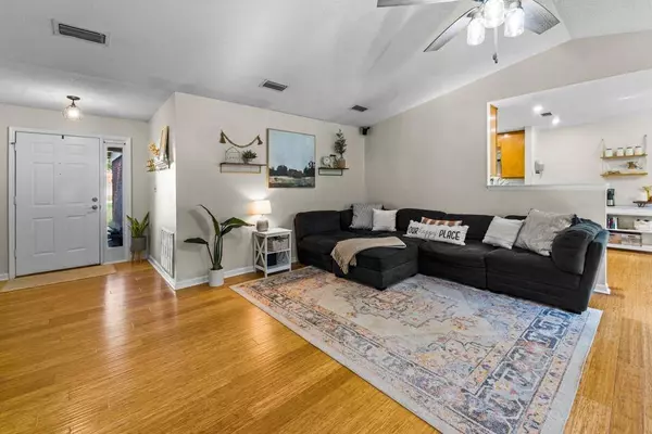 727 Violet Street, Tallahassee, FL 32308