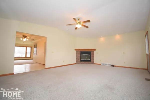 498 Velma Drive, Owosso, MI 48867