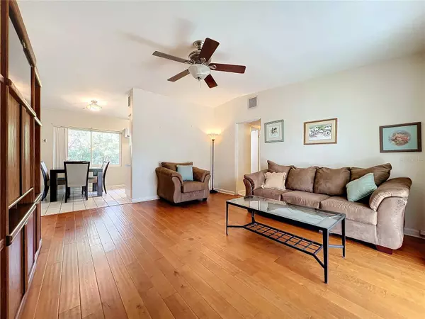 3713 NEEDLES DR, Orlando, FL 32810