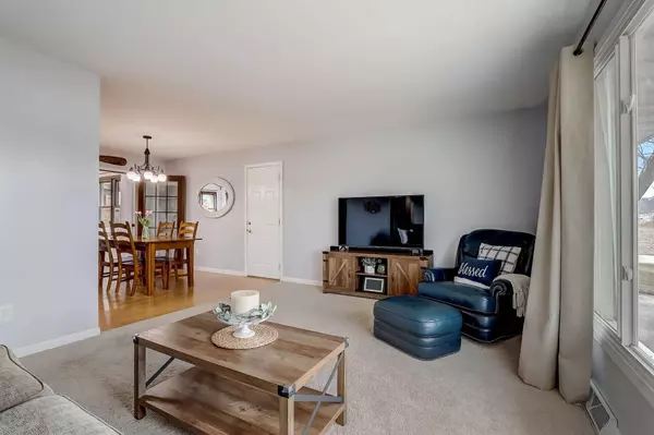 3002 Bollenbeck Street, Cross Plains, WI 53528