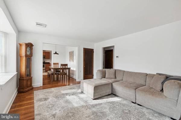 71 W 7TH AVE, Trappe, PA 19426