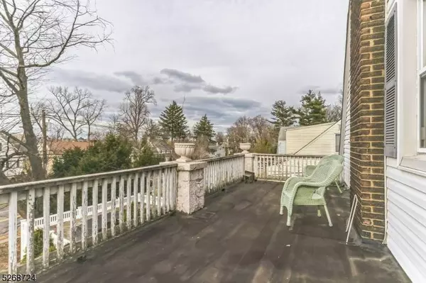 335 River Rd, Bogota Boro, NJ 07603