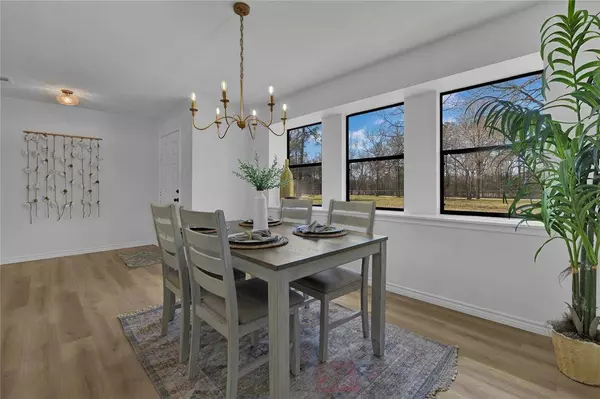 20729 Lodge RD, New Caney, TX 77357