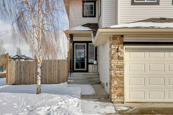 8 Cranwell GN SE, Calgary, AB T3M 1G2