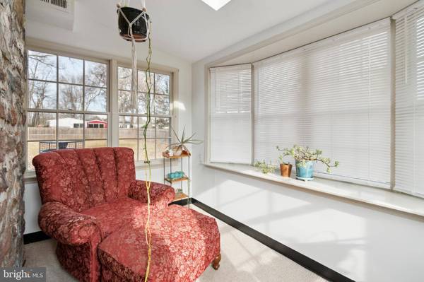 71 W 7TH AVE, Trappe, PA 19426