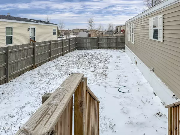 2207 35th TER W, Williston, ND 58801