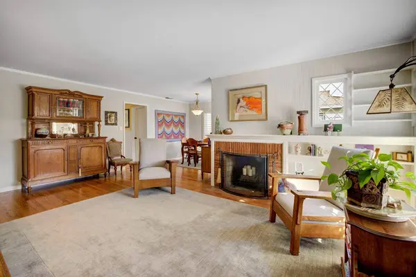 122 43rd ST, Sacramento, CA 95819