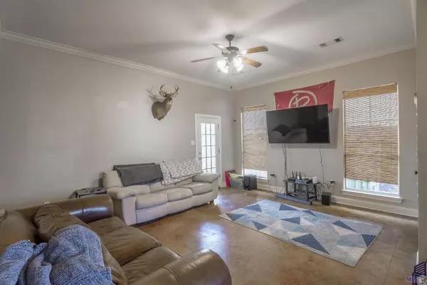 3905 NORTHSHORE AVE, Baton Rouge, LA 70820