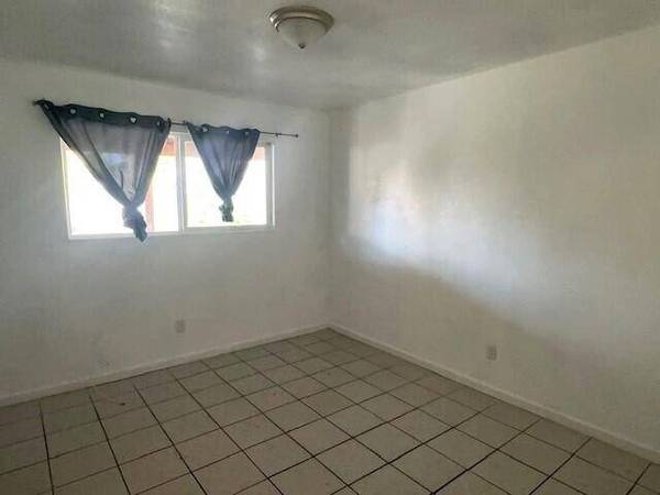 2000 W Buena Vista Avenue, Visalia, CA 93291