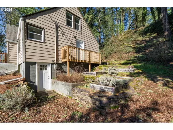 2183 NE 3RD AVE, Camas, WA 98607