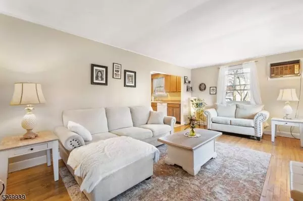 3 Degraw Ave, Clifton City, NJ 07013